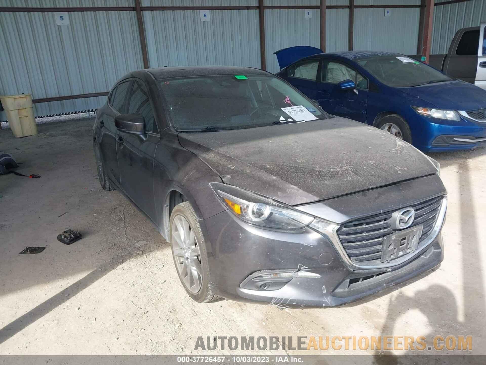 3MZBN1M35JM263231 MAZDA MAZDA3 5-DOOR 2018