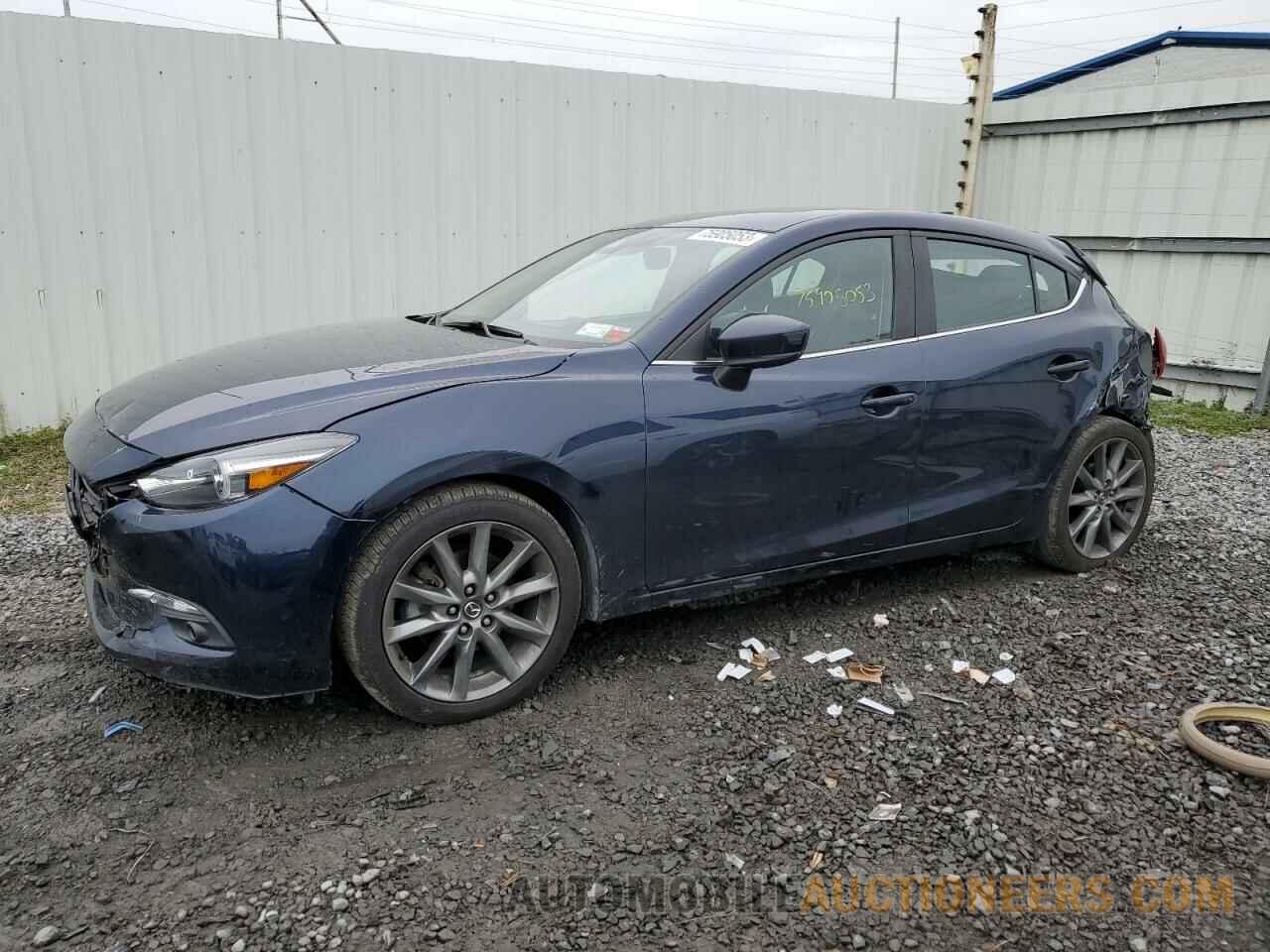 3MZBN1M39JM257366 MAZDA 3 2018