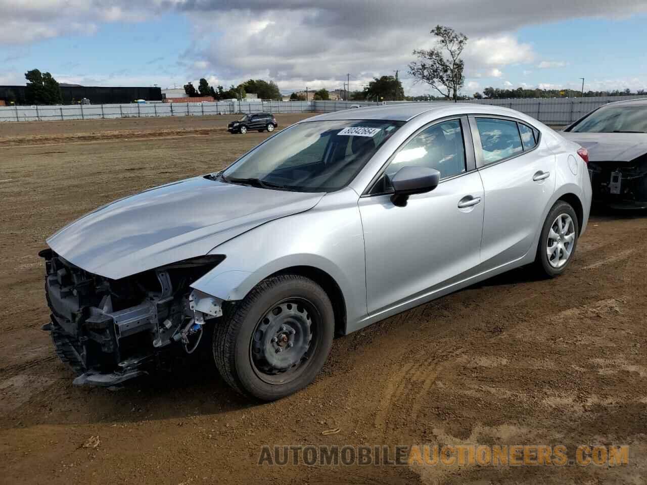 3MZBN1U70JM276889 MAZDA 3 2018