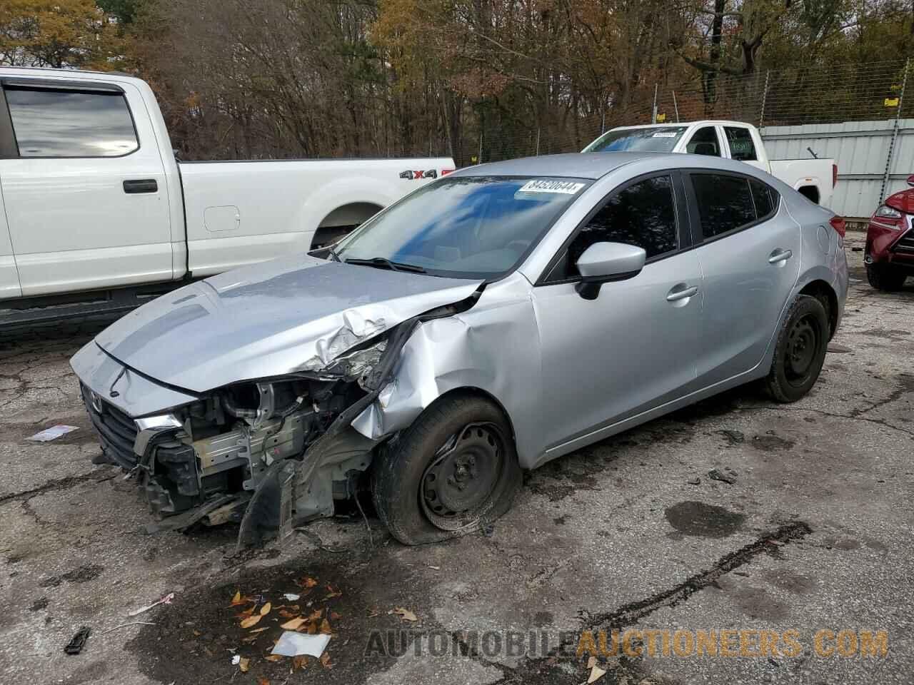 3MZBN1U72JM242100 MAZDA 3 2018