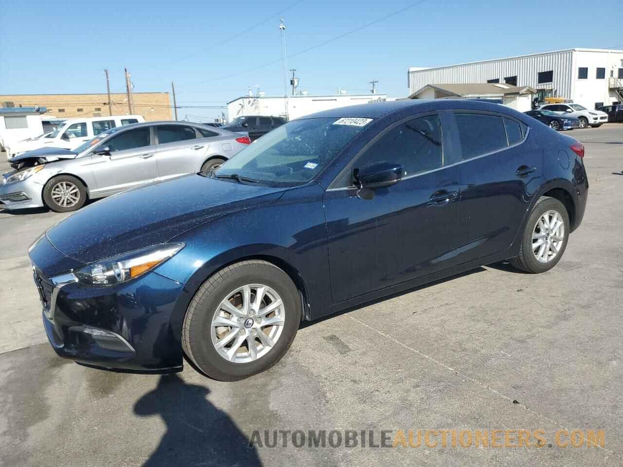 3MZBN1U73JM175877 MAZDA 3 2018