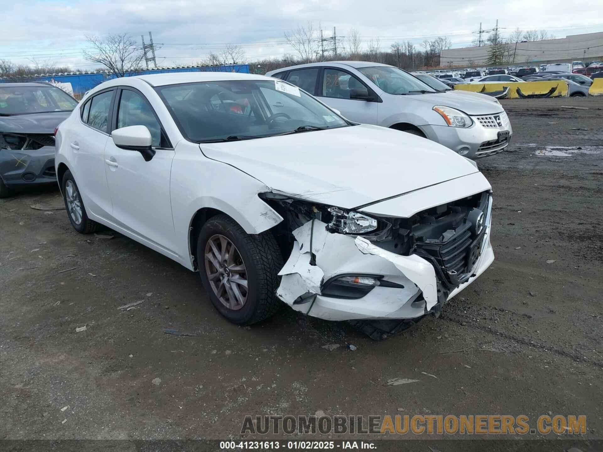 3MZBN1U73JM213124 MAZDA 3 2018