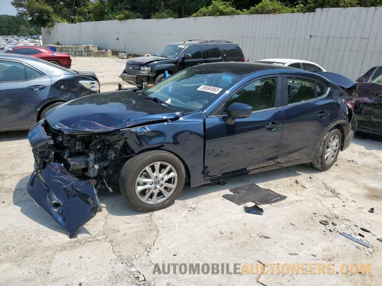 3MZBN1U73JM218808 MAZDA 3 2018