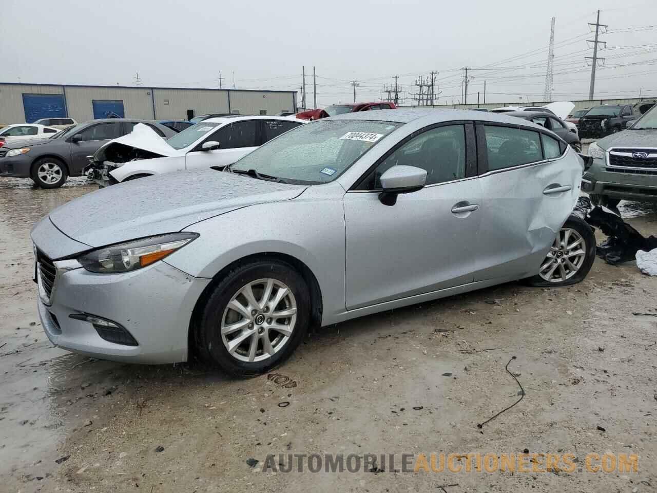 3MZBN1U74JM217909 MAZDA 3 2018