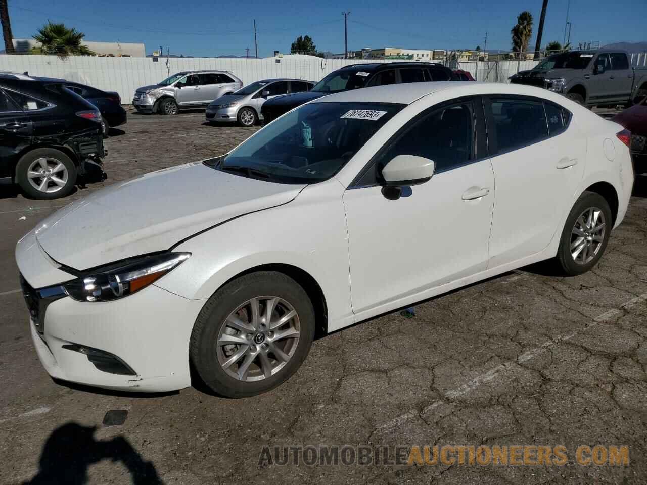 3MZBN1U74JM239831 MAZDA 3 2018