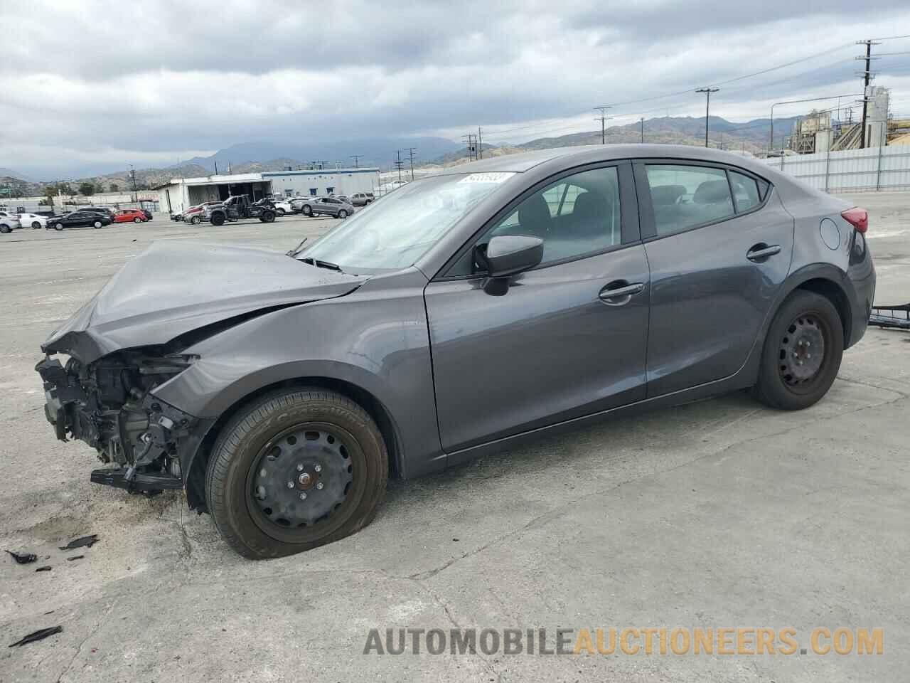 3MZBN1U77JM216981 MAZDA 3 2018