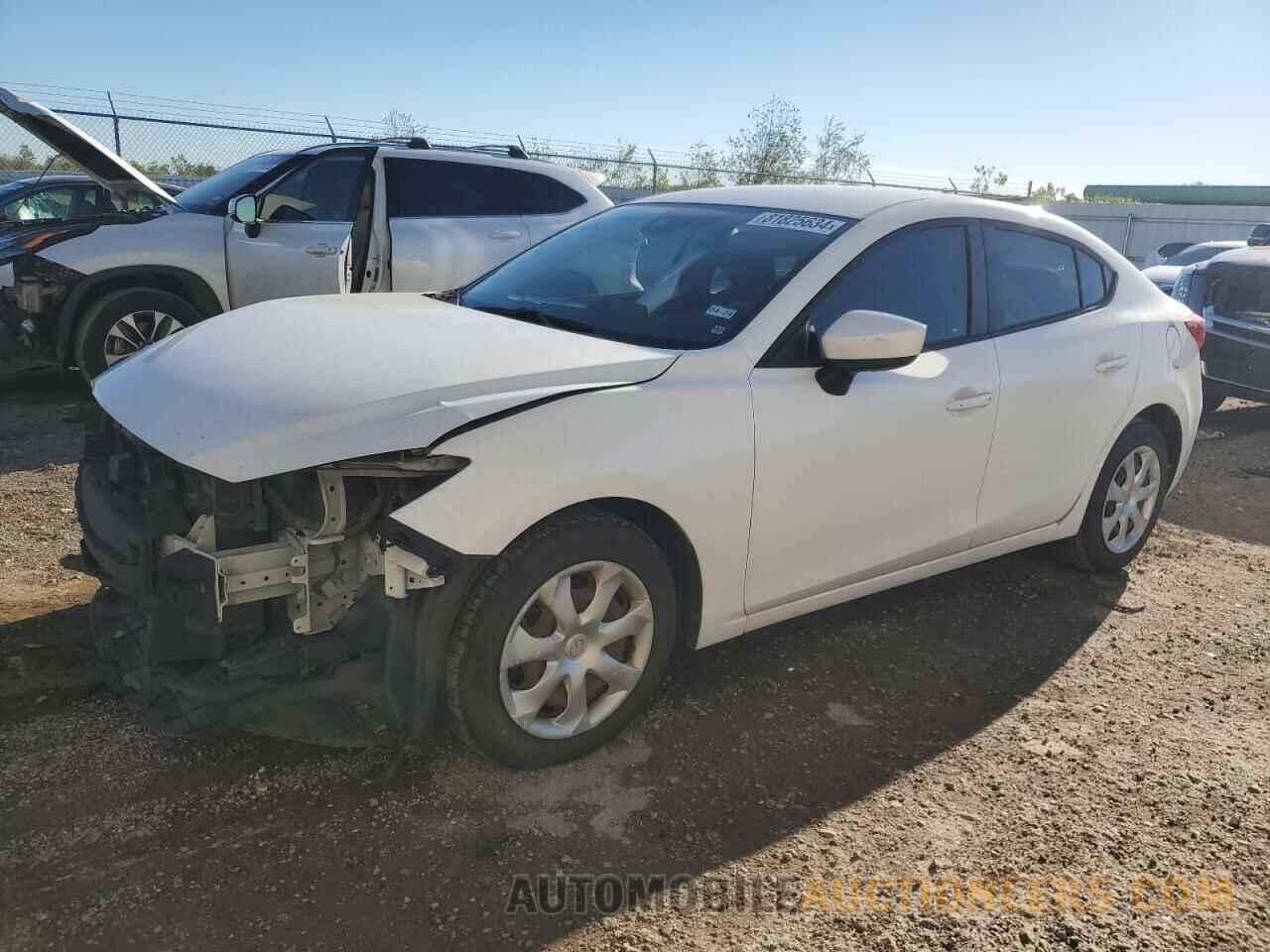 3MZBN1U78JM159898 MAZDA 3 2018