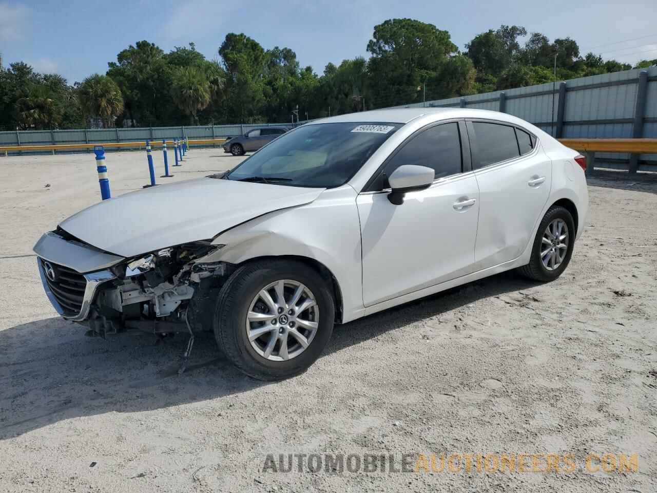 3MZBN1U7XJM226906 MAZDA 3 2018