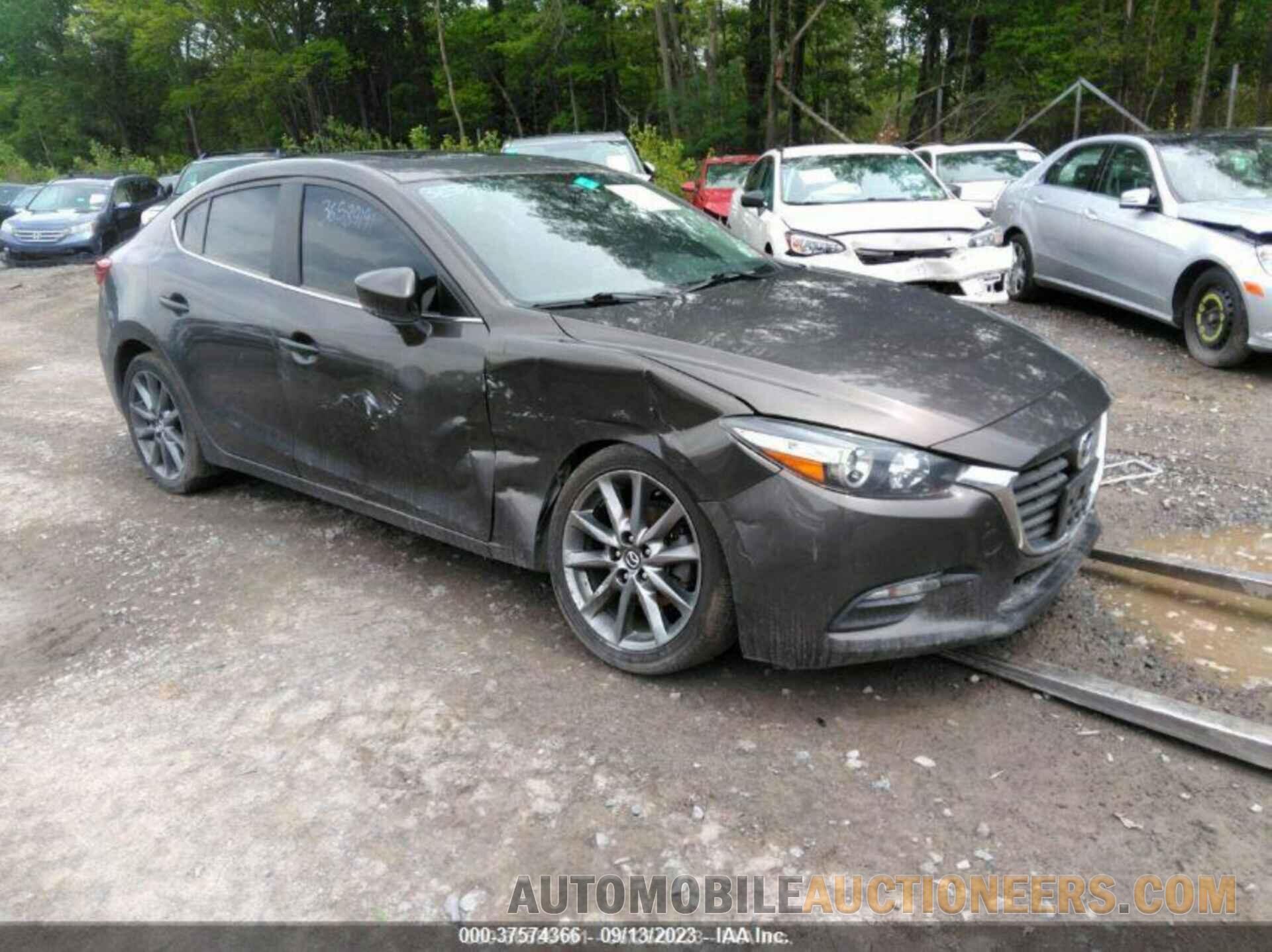 3MZBN1V30JM174391 MAZDA MAZDA3 4-DOOR 2018