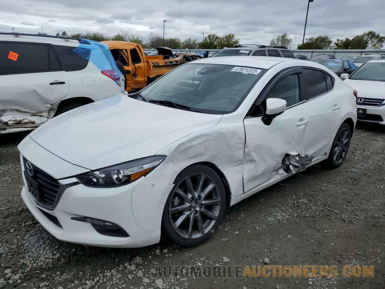 3MZBN1V30JM185455 MAZDA 3 2018