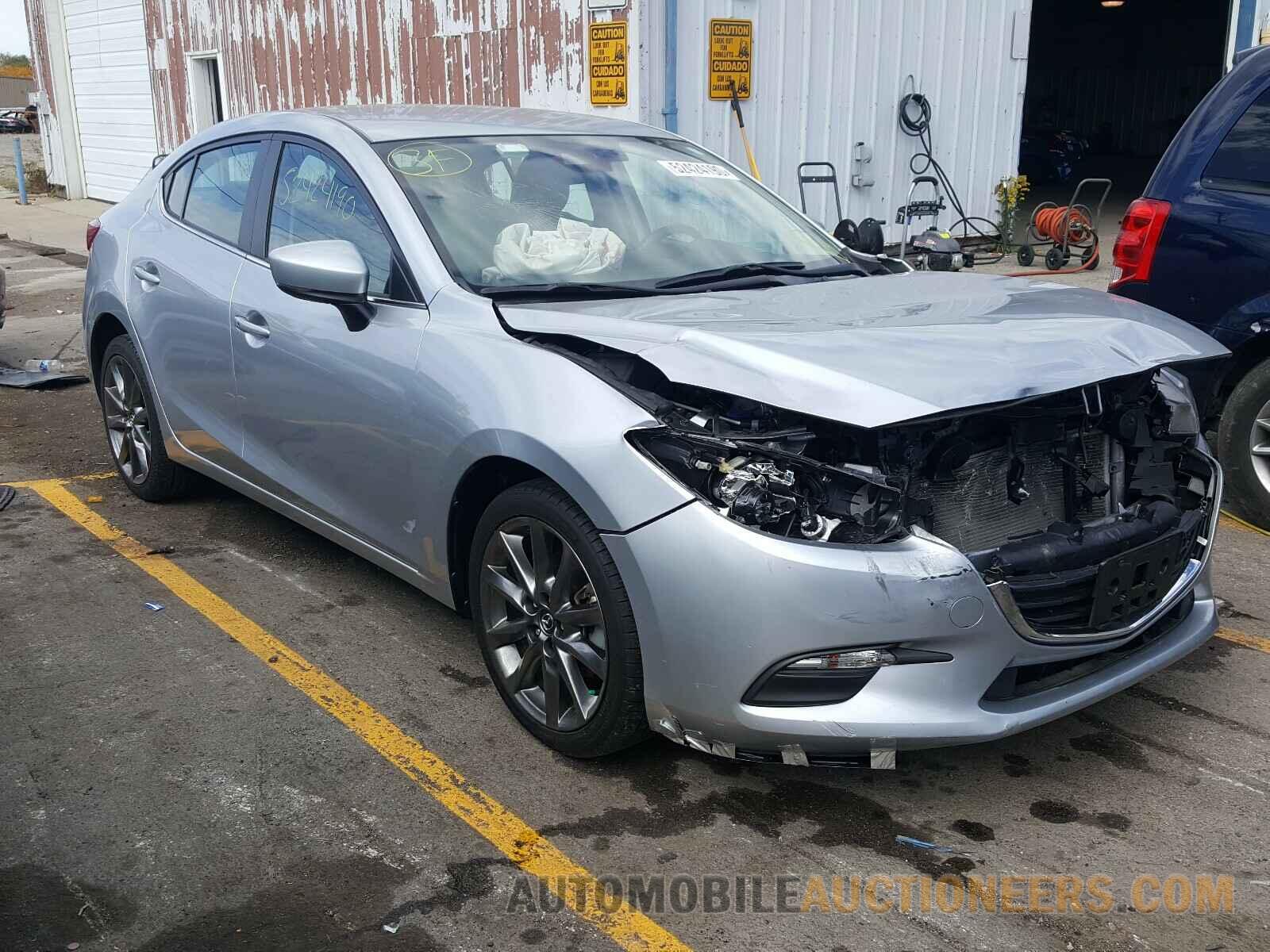 3MZBN1V30JM205672 MAZDA 3 2018