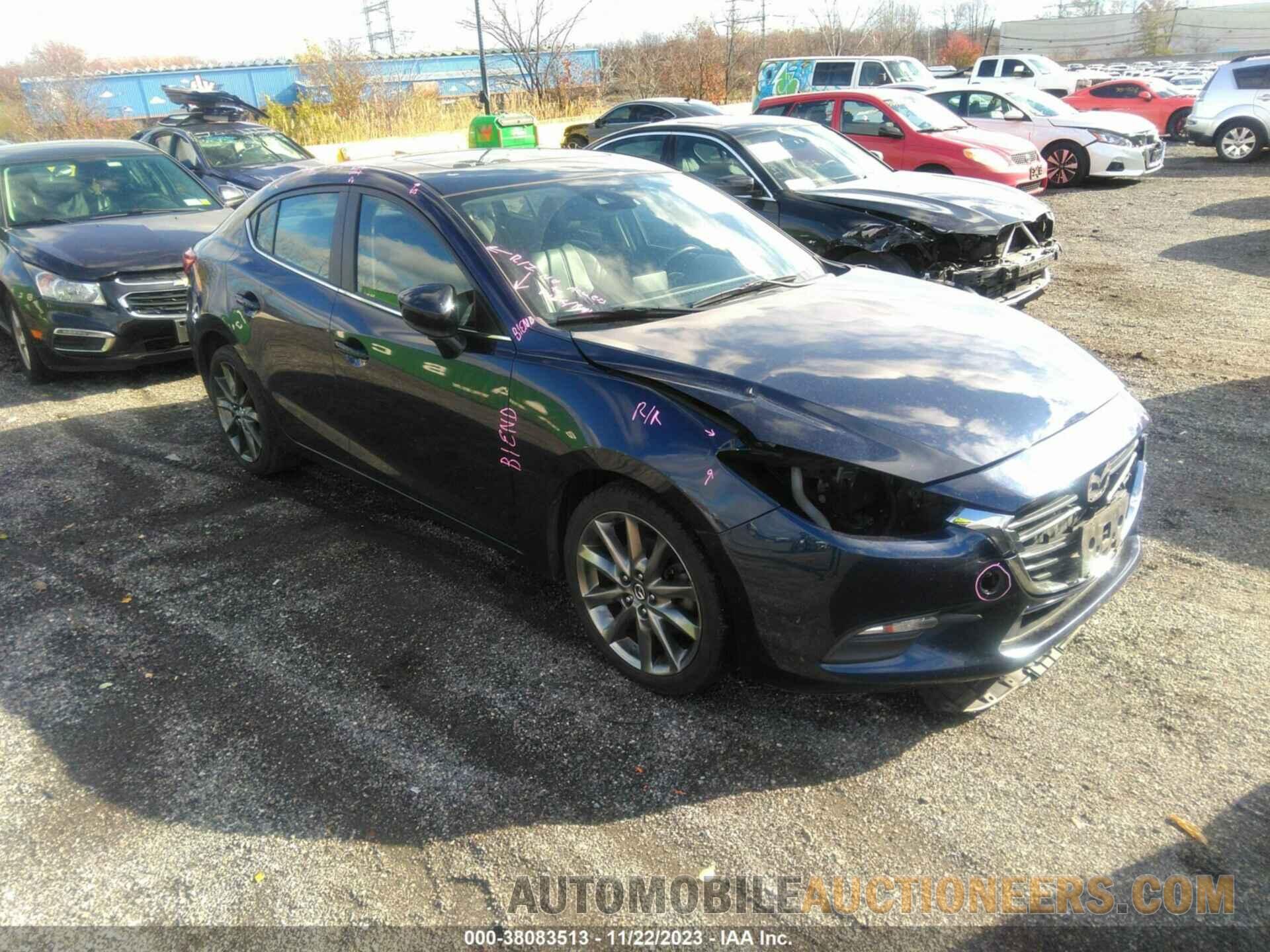 3MZBN1V30JM240938 MAZDA MAZDA3 2018