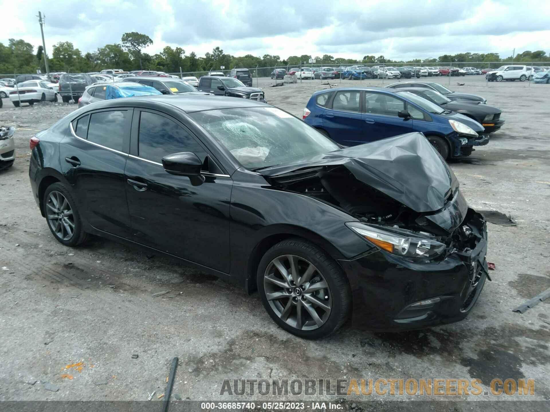 3MZBN1V30JM252135 MAZDA MAZDA3 4-DOOR 2018