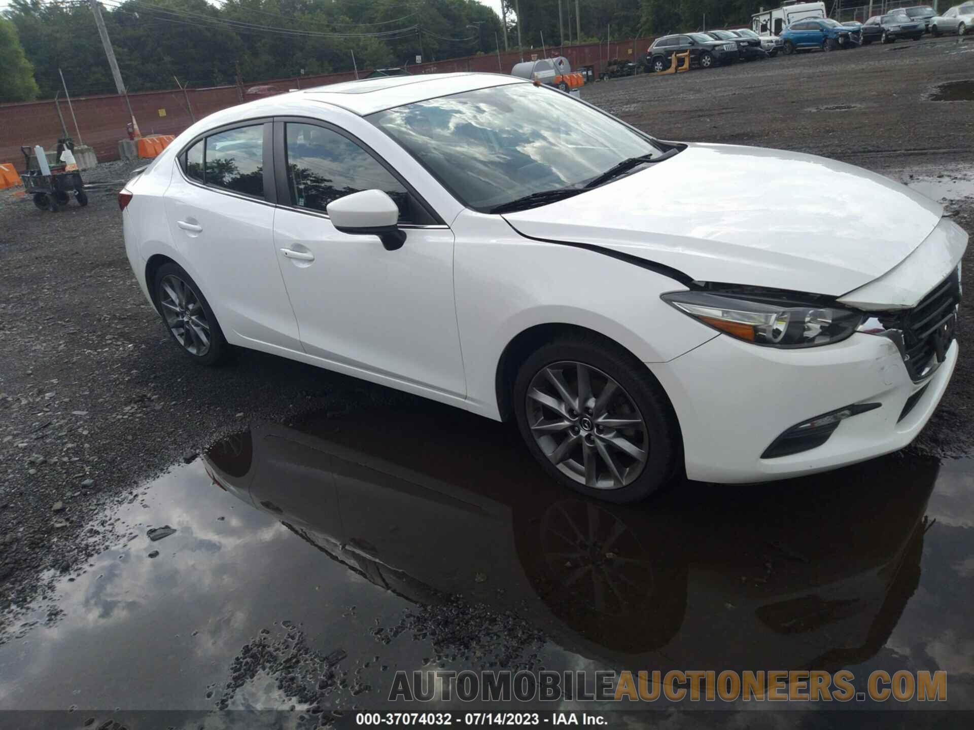 3MZBN1V31JM252306 MAZDA MAZDA3 4-DOOR 2018