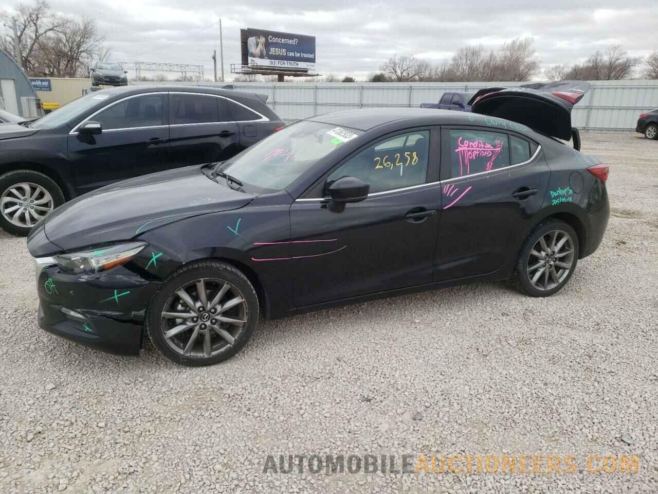 3MZBN1V31JM256761 MAZDA 3 2018