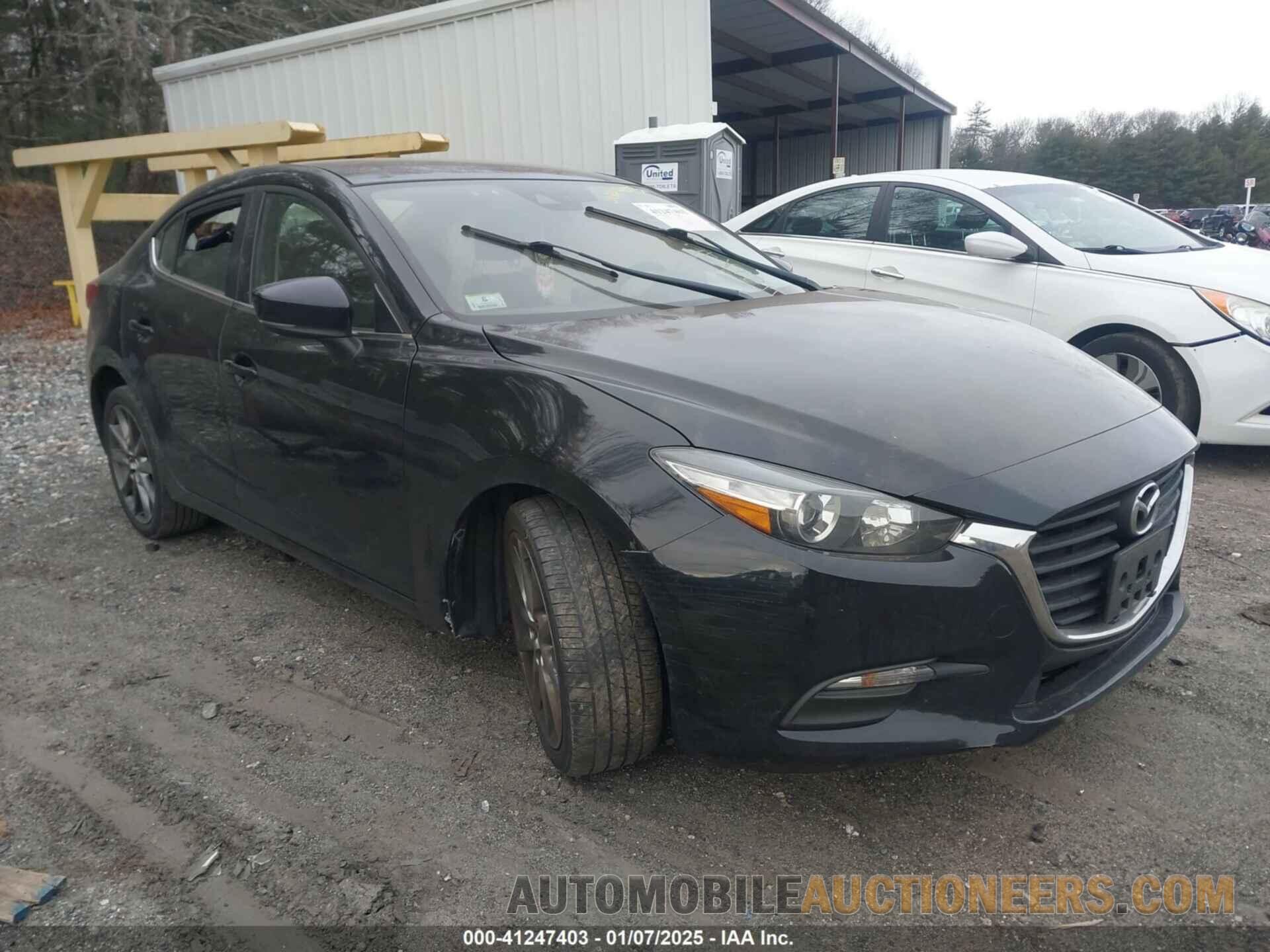 3MZBN1V31JM268800 MAZDA MAZDA3 2018