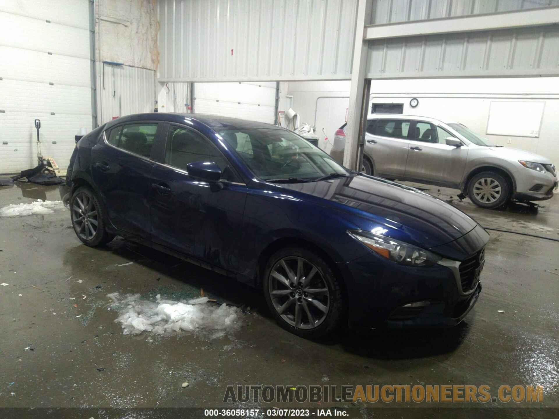 3MZBN1V32JM167393 MAZDA MAZDA3 4-DOOR 2018