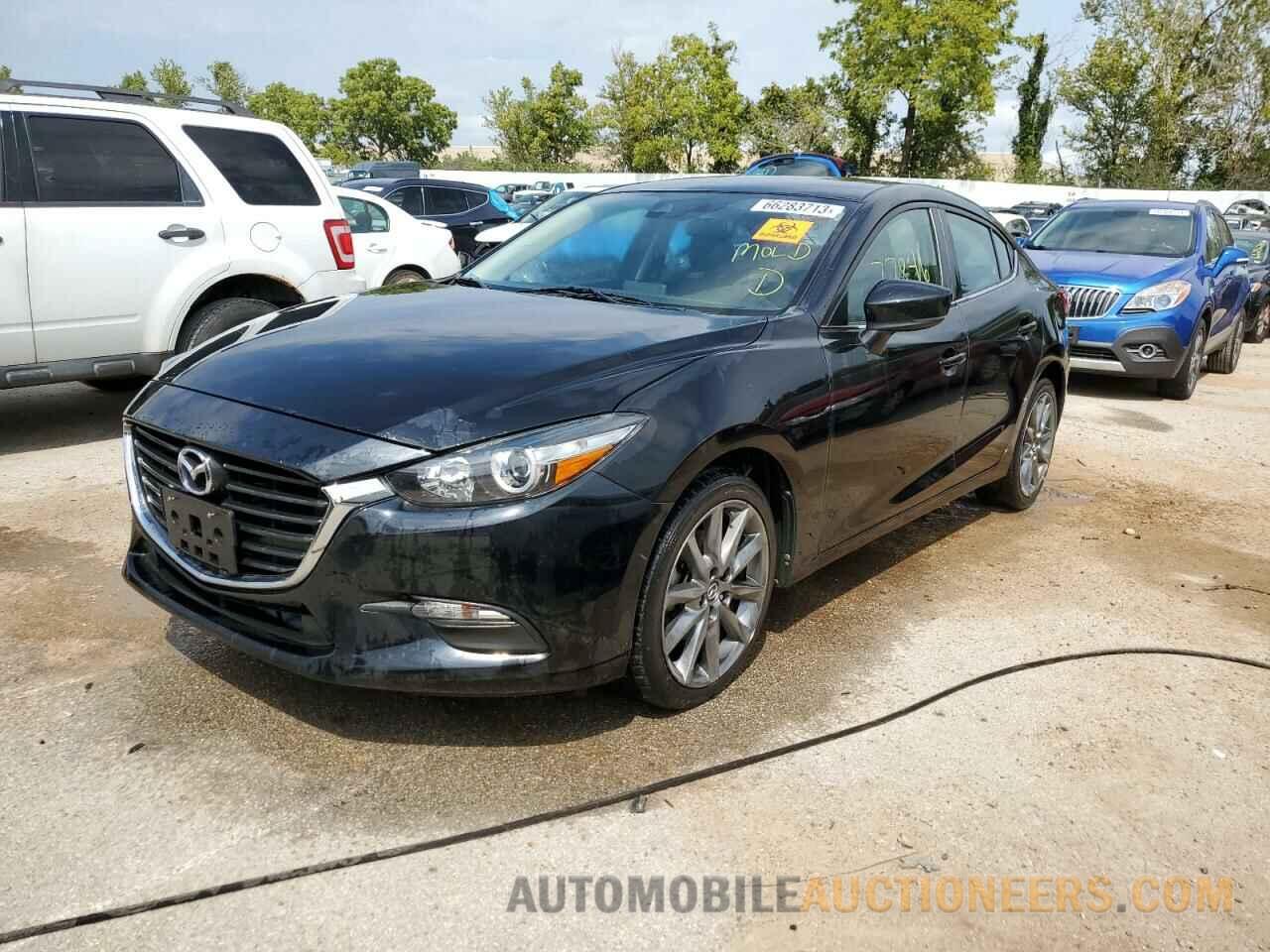 3MZBN1V32JM171072 MAZDA 3 2018