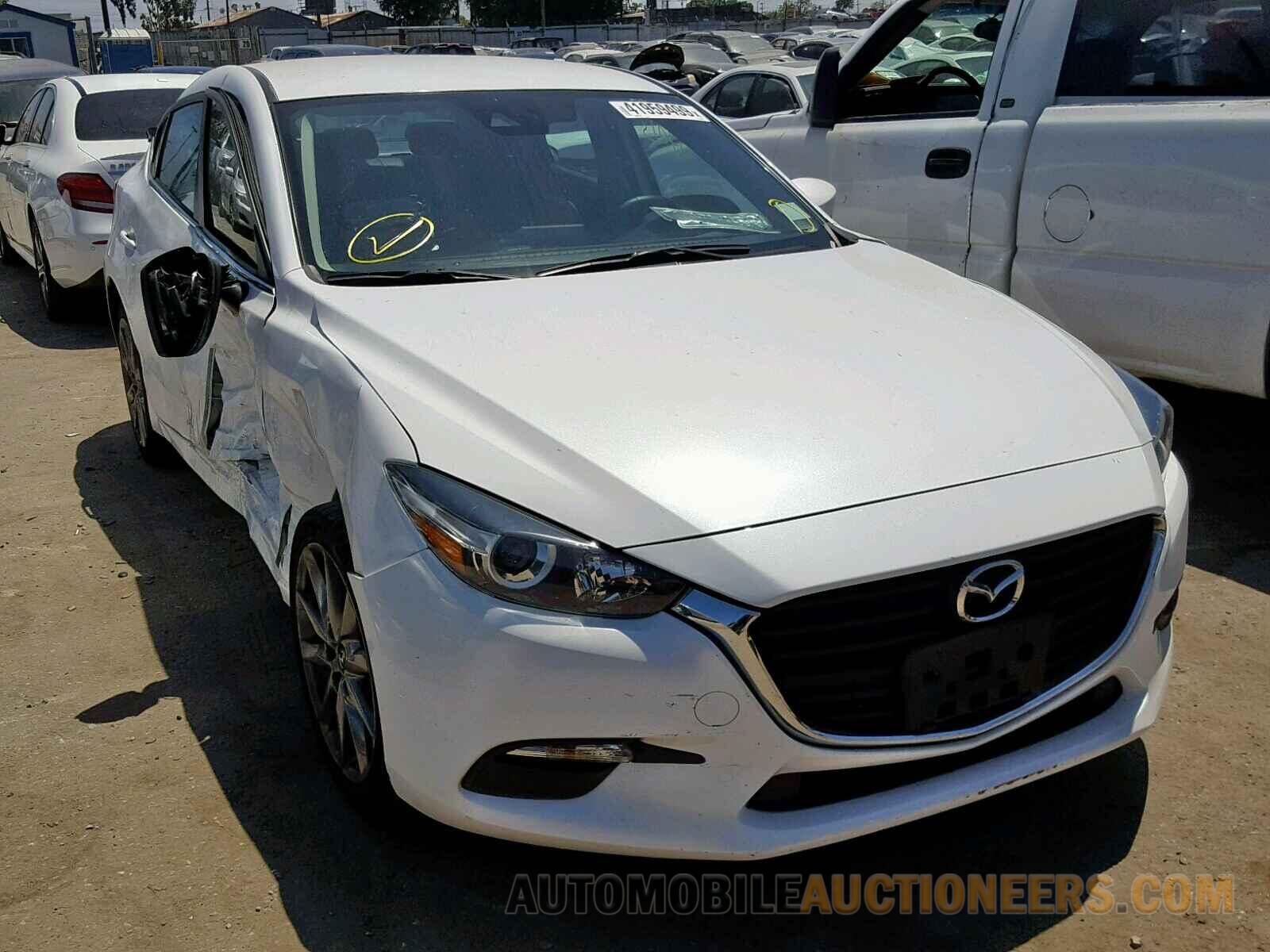 3MZBN1V32JM202126 MAZDA 3 2018