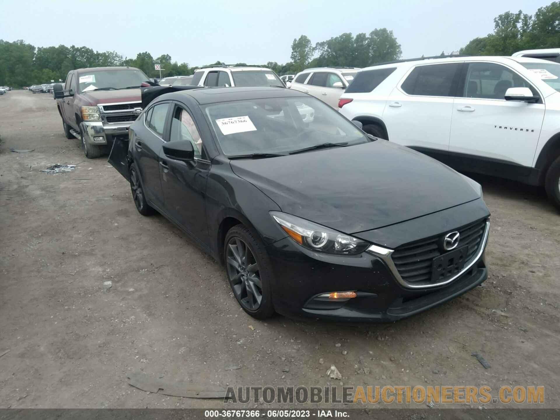 3MZBN1V33JM268037 MAZDA MAZDA3 4-DOOR 2018