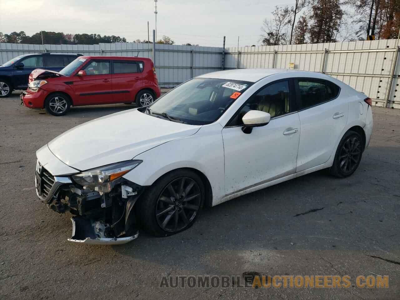 3MZBN1V34JM183160 MAZDA 3 2018