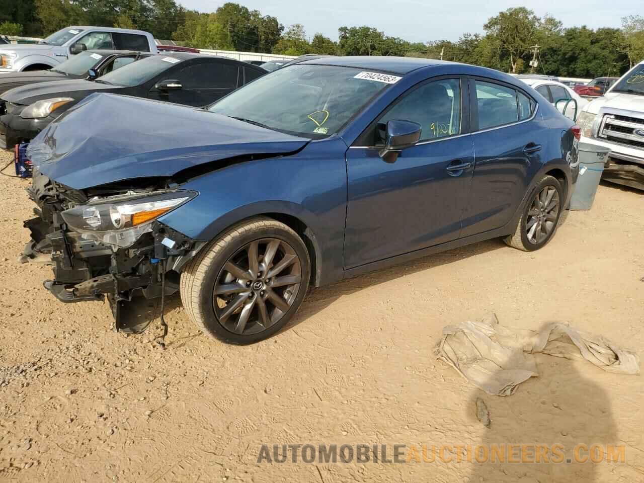 3MZBN1V34JM214018 MAZDA 3 2018