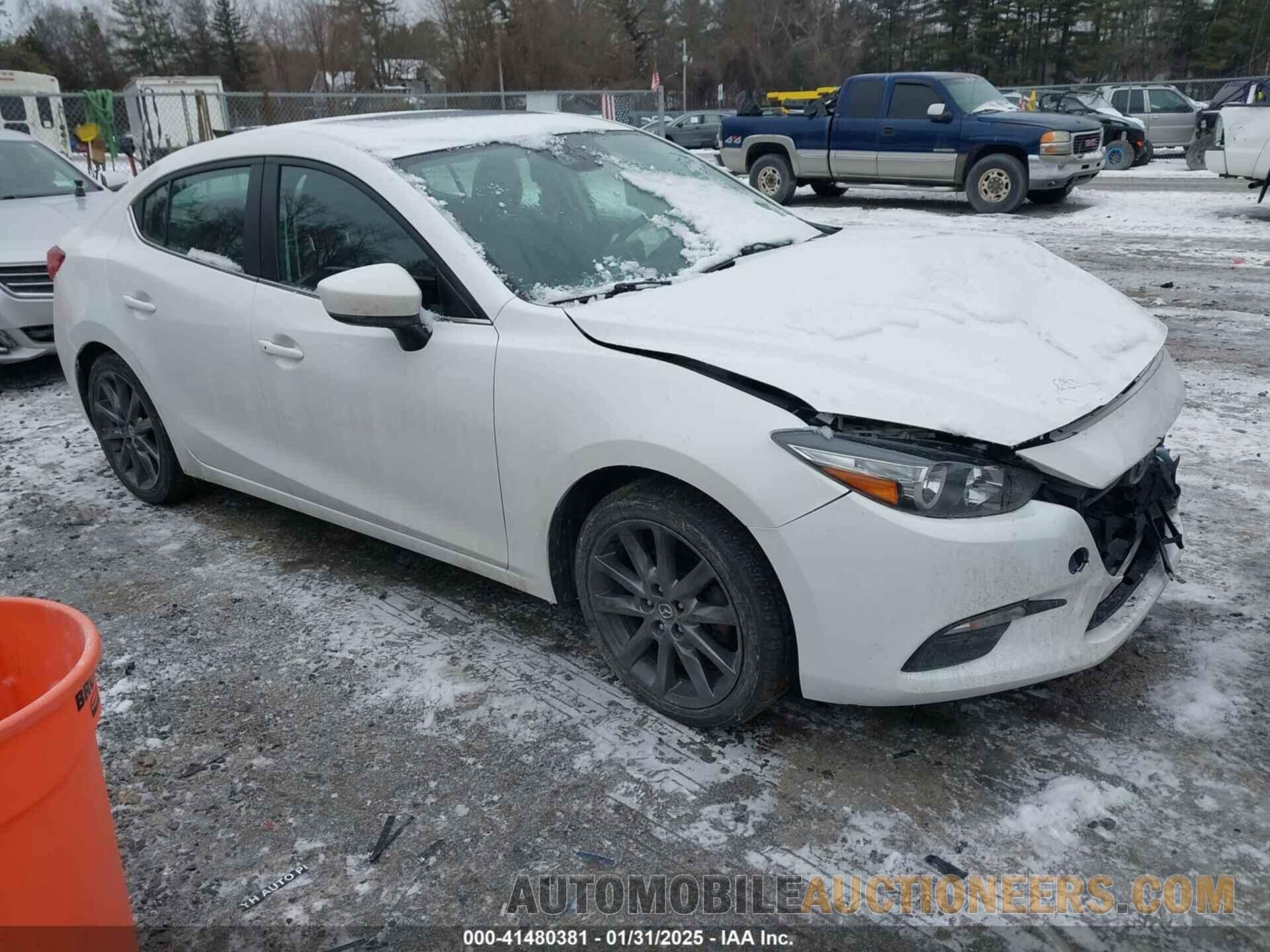 3MZBN1V35JM216330 MAZDA MAZDA3 2018