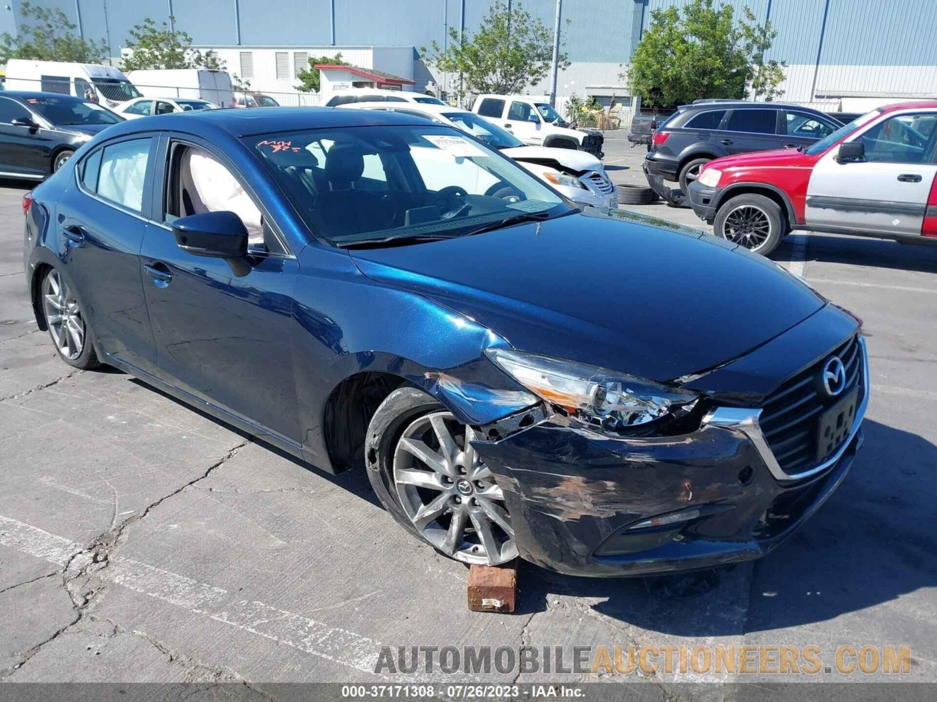 3MZBN1V35JM241602 MAZDA MAZDA3 4-DOOR 2018