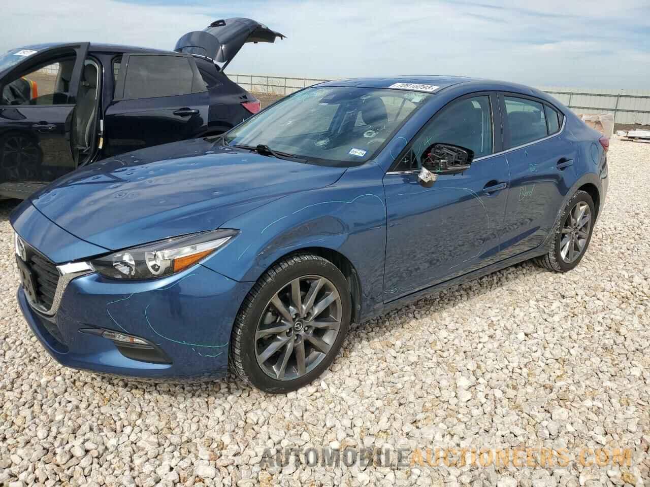 3MZBN1V36JM217275 MAZDA 3 2018