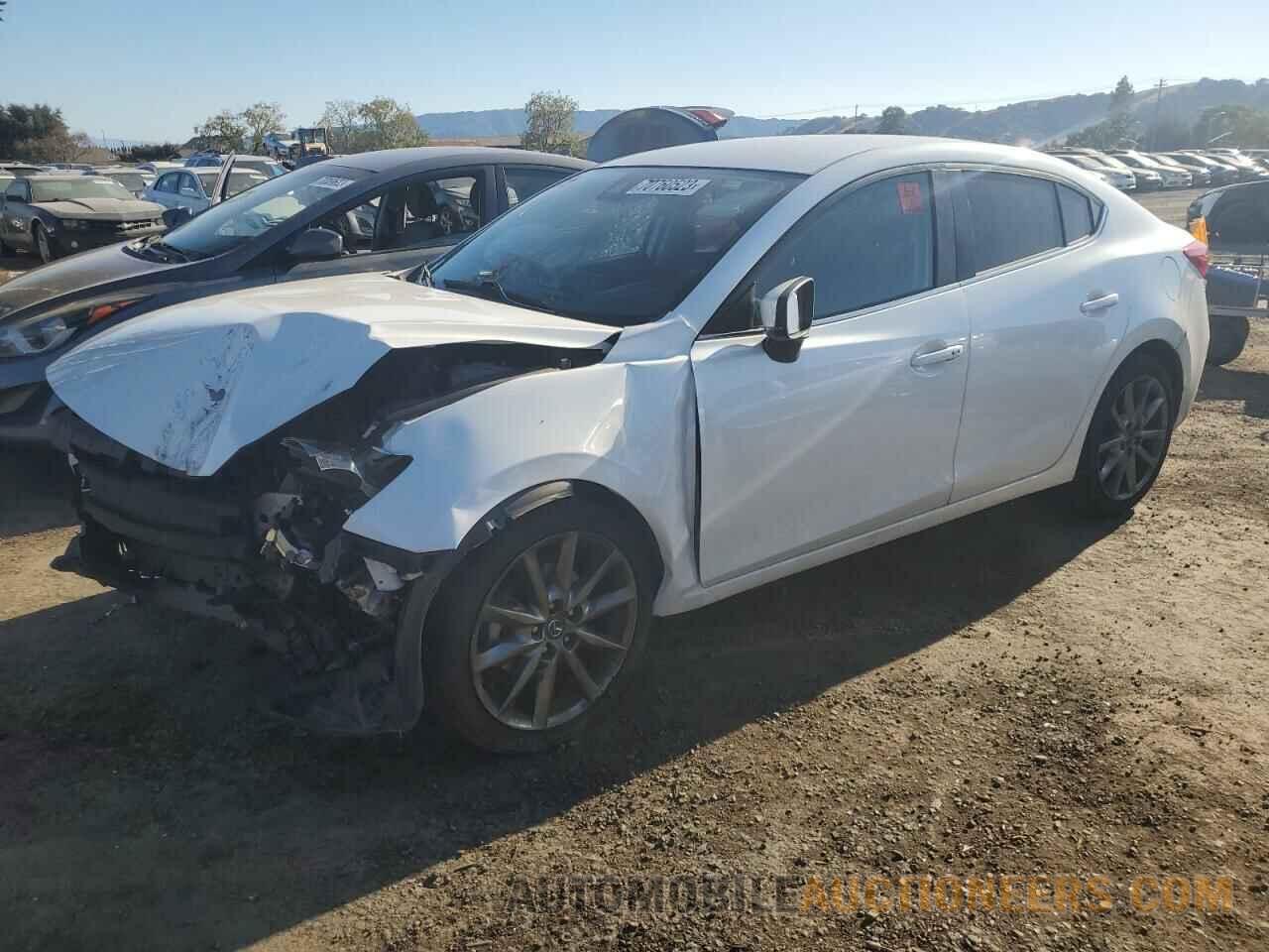 3MZBN1V36JM232715 MAZDA 3 2018