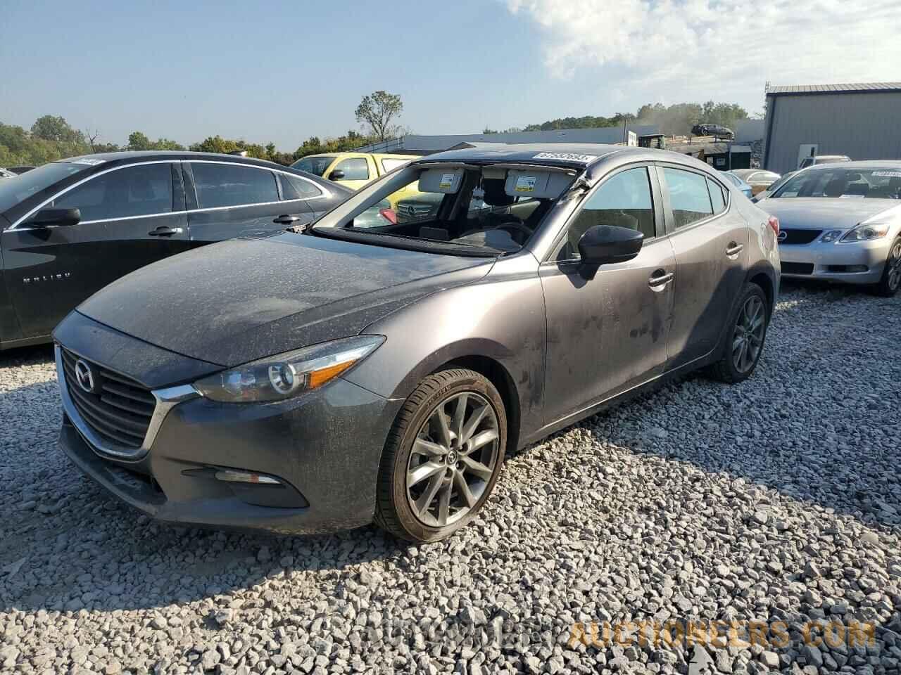 3MZBN1V36JM255623 MAZDA 3 2018