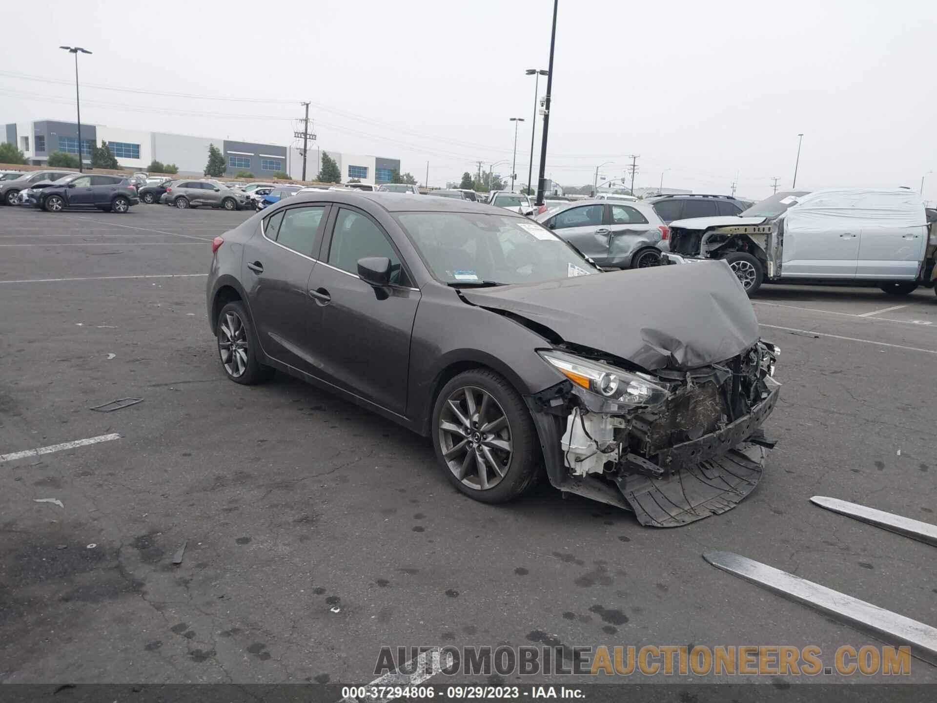 3MZBN1V37JM271636 MAZDA MAZDA3 4-DOOR 2018