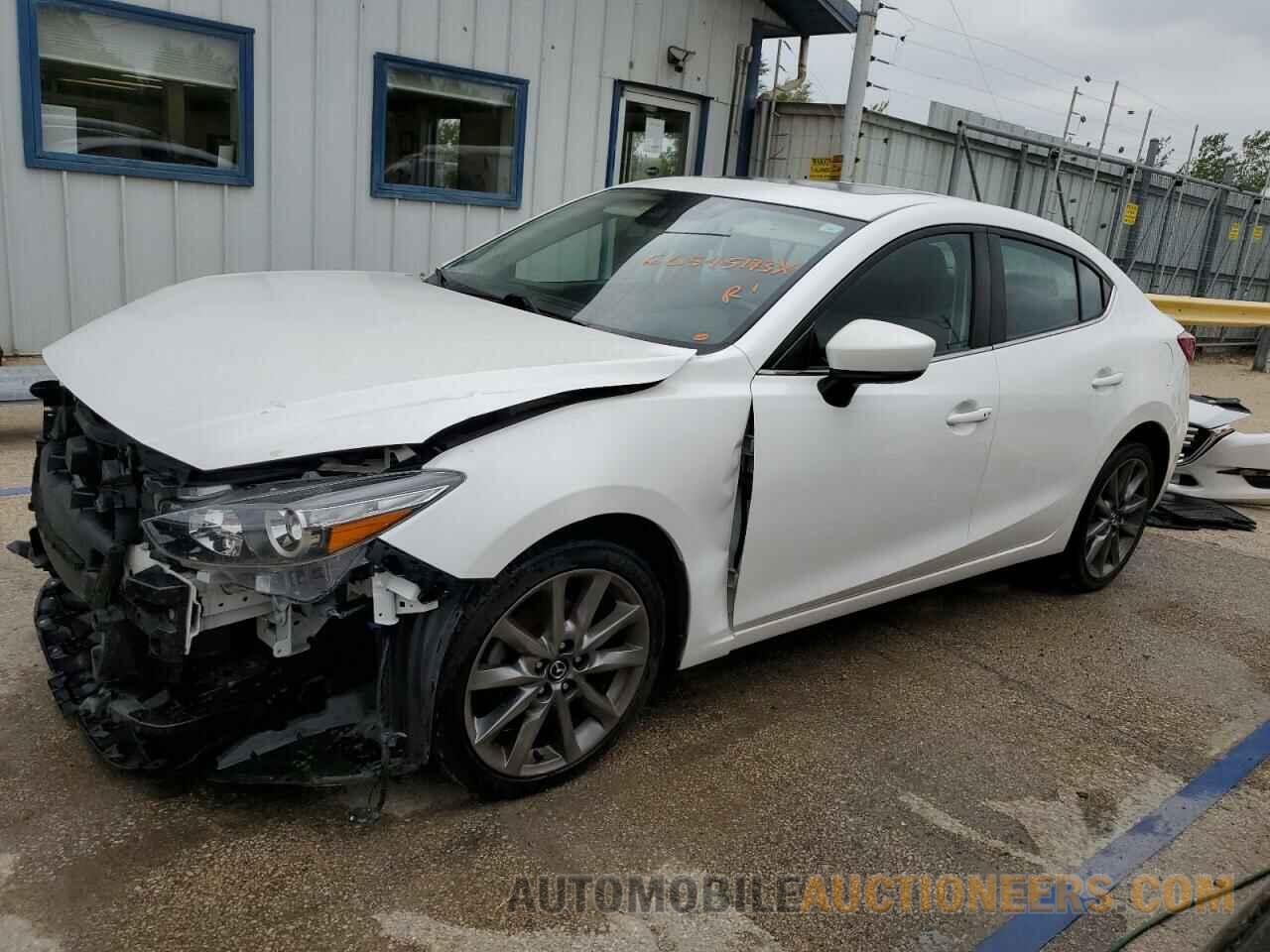 3MZBN1V38JM167897 MAZDA 3 2018