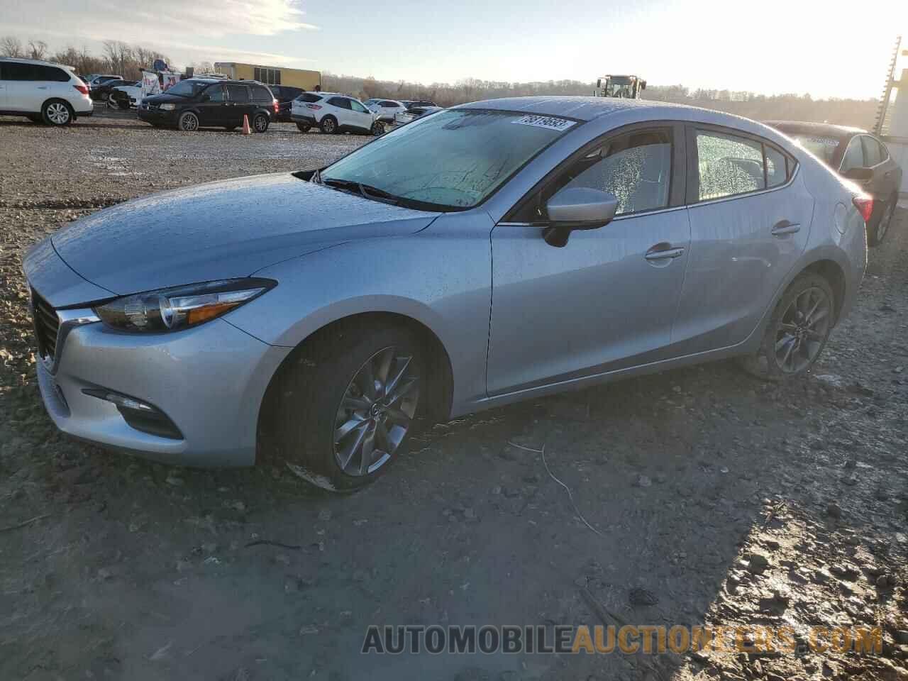 3MZBN1V38JM215124 MAZDA 3 2018