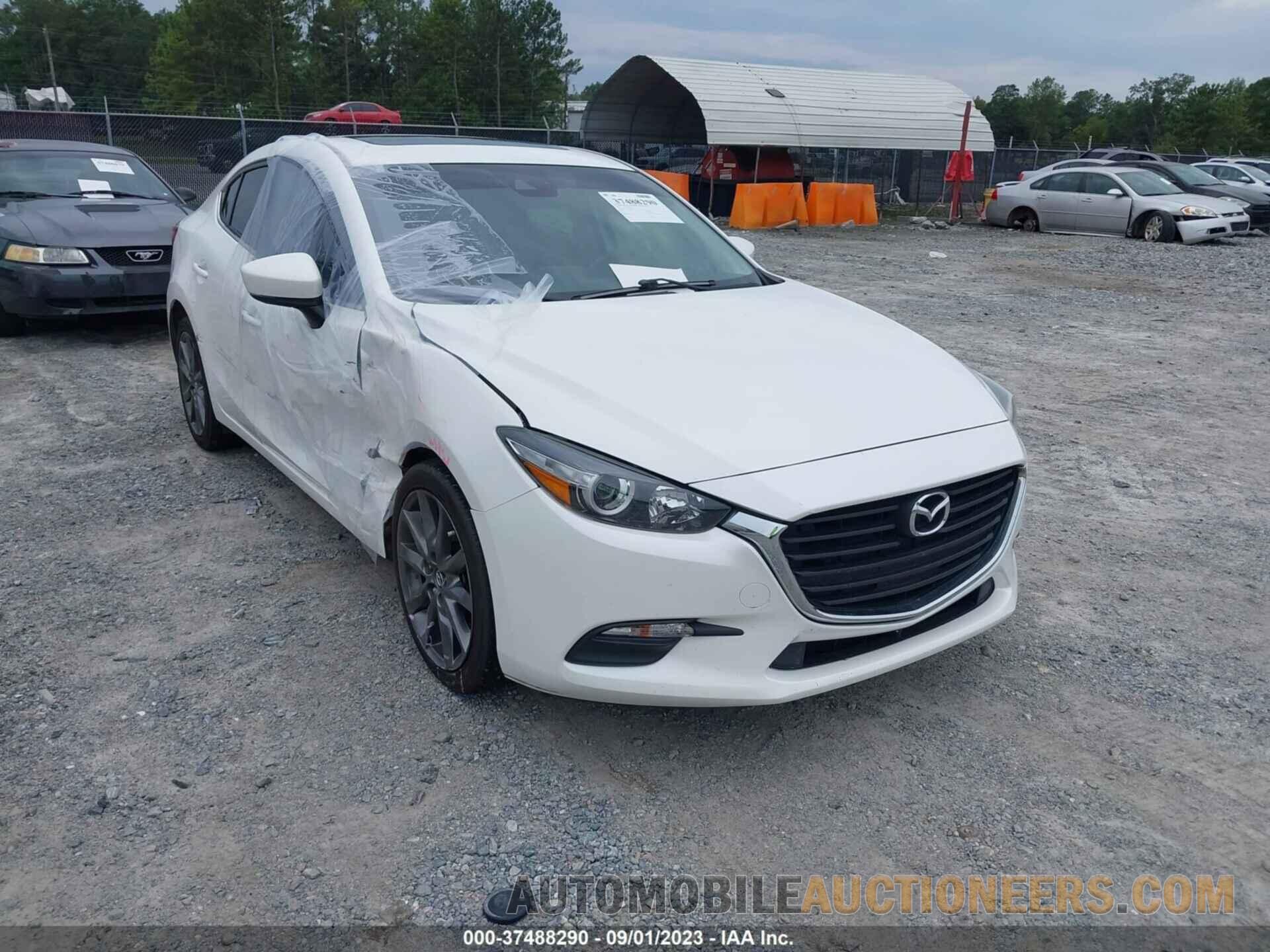 3MZBN1V38JM256837 MAZDA MAZDA3 4-DOOR 2018