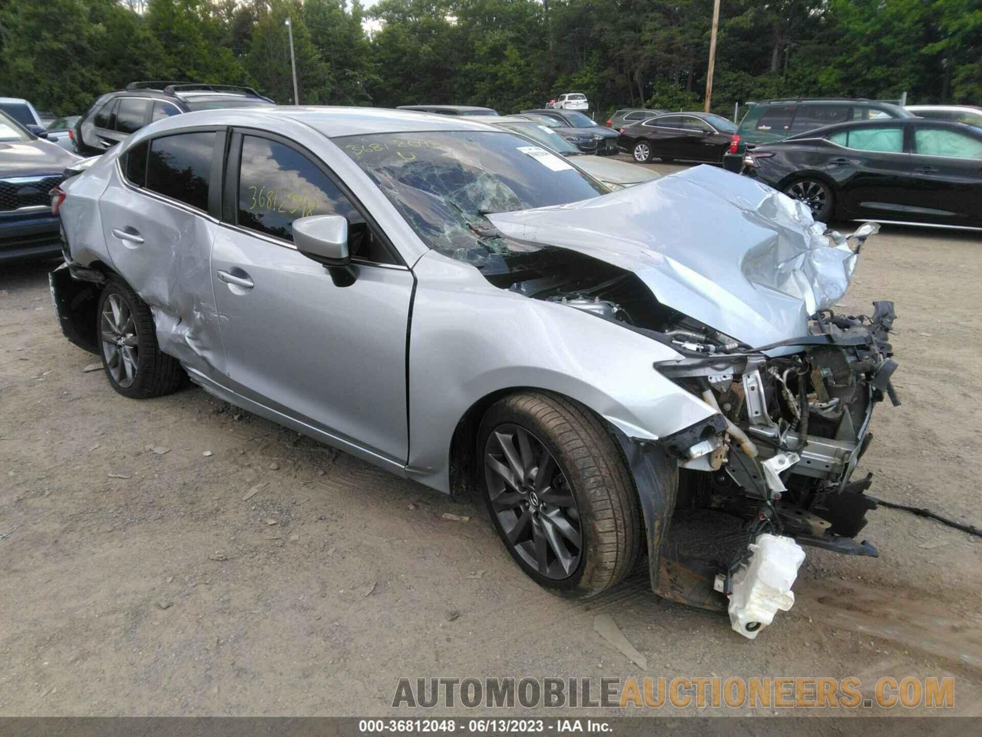 3MZBN1V38JM276246 MAZDA MAZDA3 4-DOOR 2018