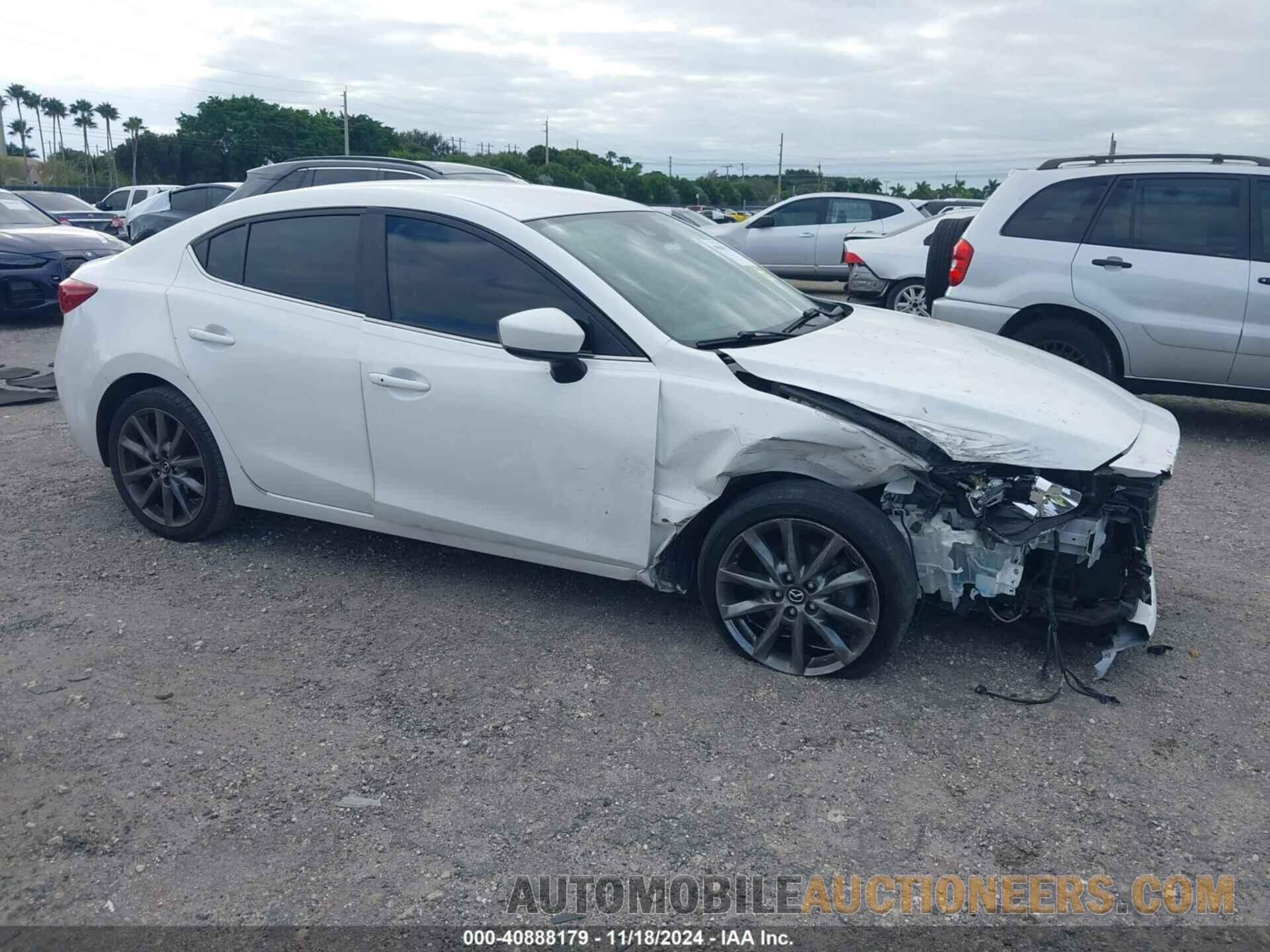 3MZBN1V39JM215732 MAZDA MAZDA3 2018