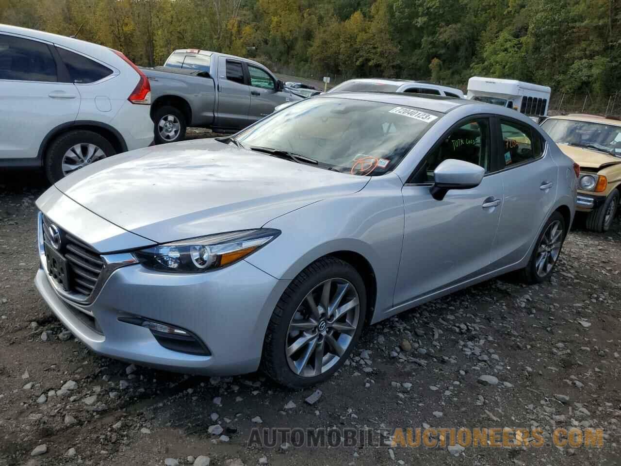 3MZBN1V3XJM237660 MAZDA 3 2018