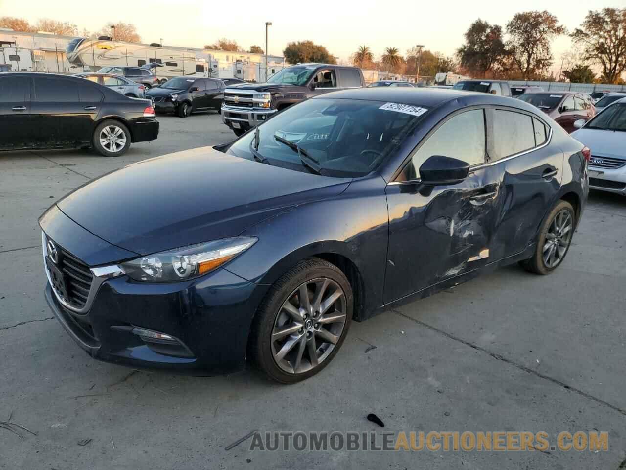 3MZBN1V3XJM263630 MAZDA 3 2018