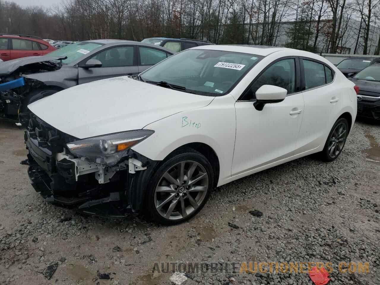 3MZBN1W30JM256152 MAZDA 3 2018