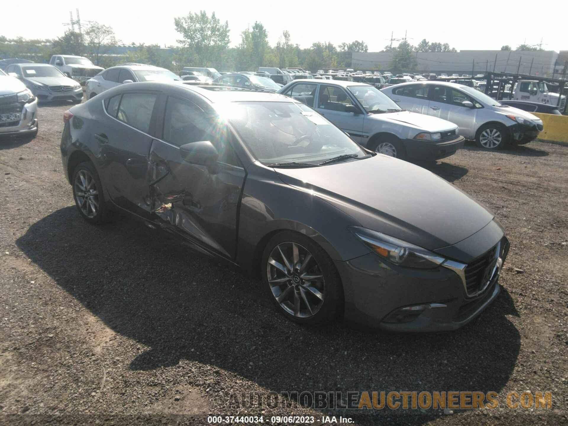 3MZBN1W34JM163800 MAZDA MAZDA3 4-DOOR 2018