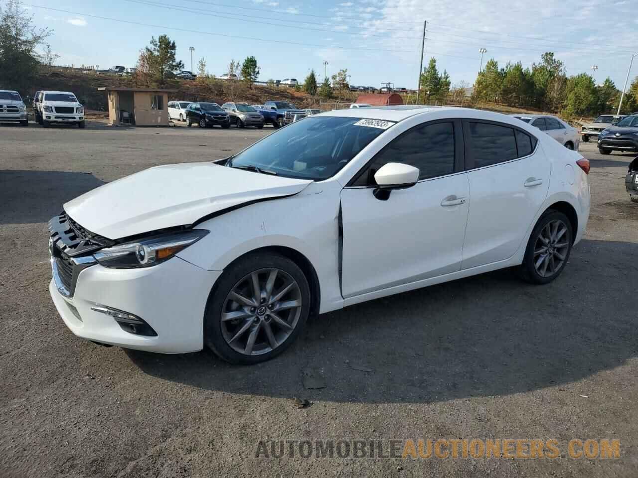 3MZBN1W34JM175817 MAZDA 3 2018