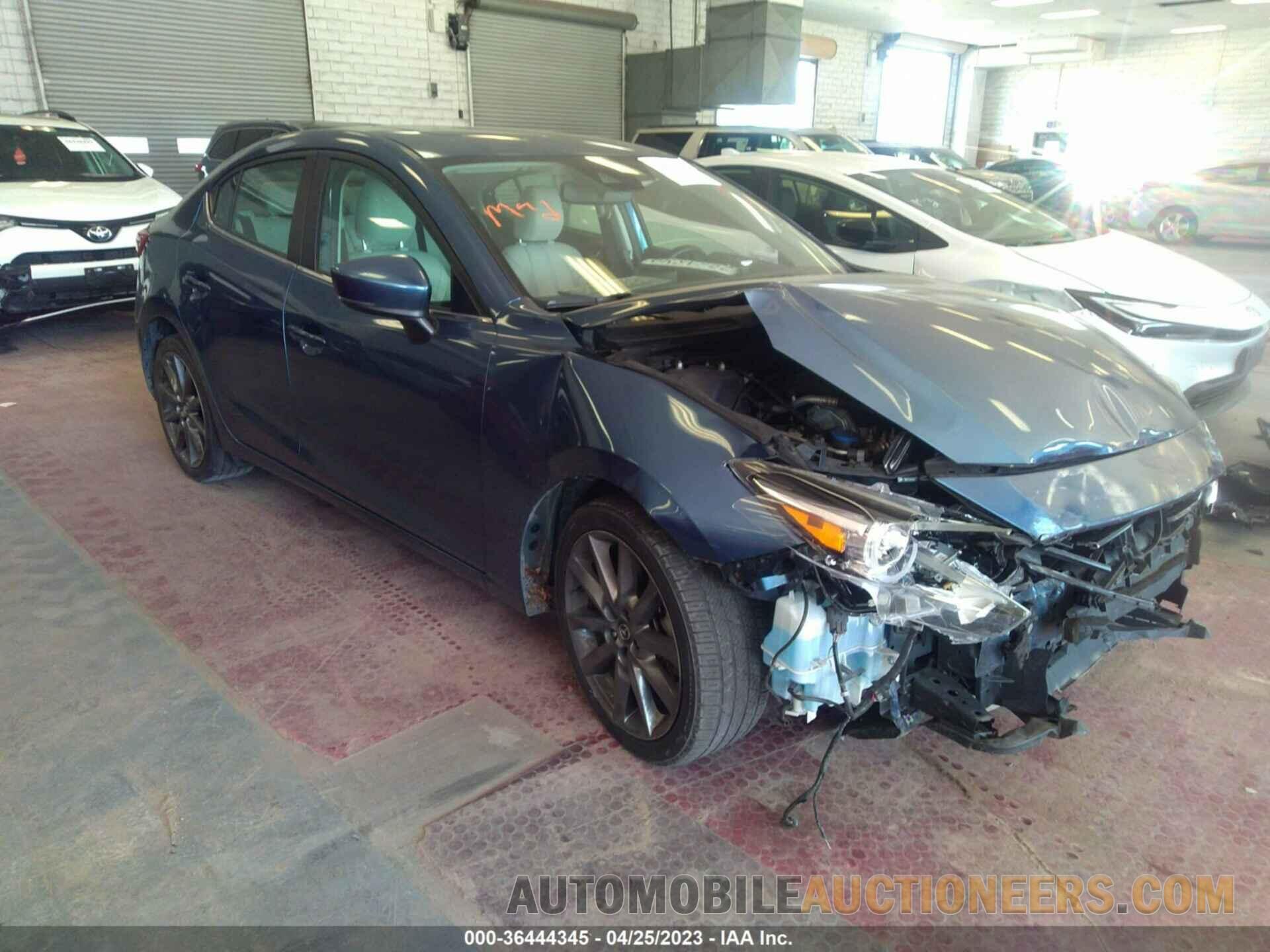 3MZBN1W35JM161313 MAZDA MAZDA3 4-DOOR 2018