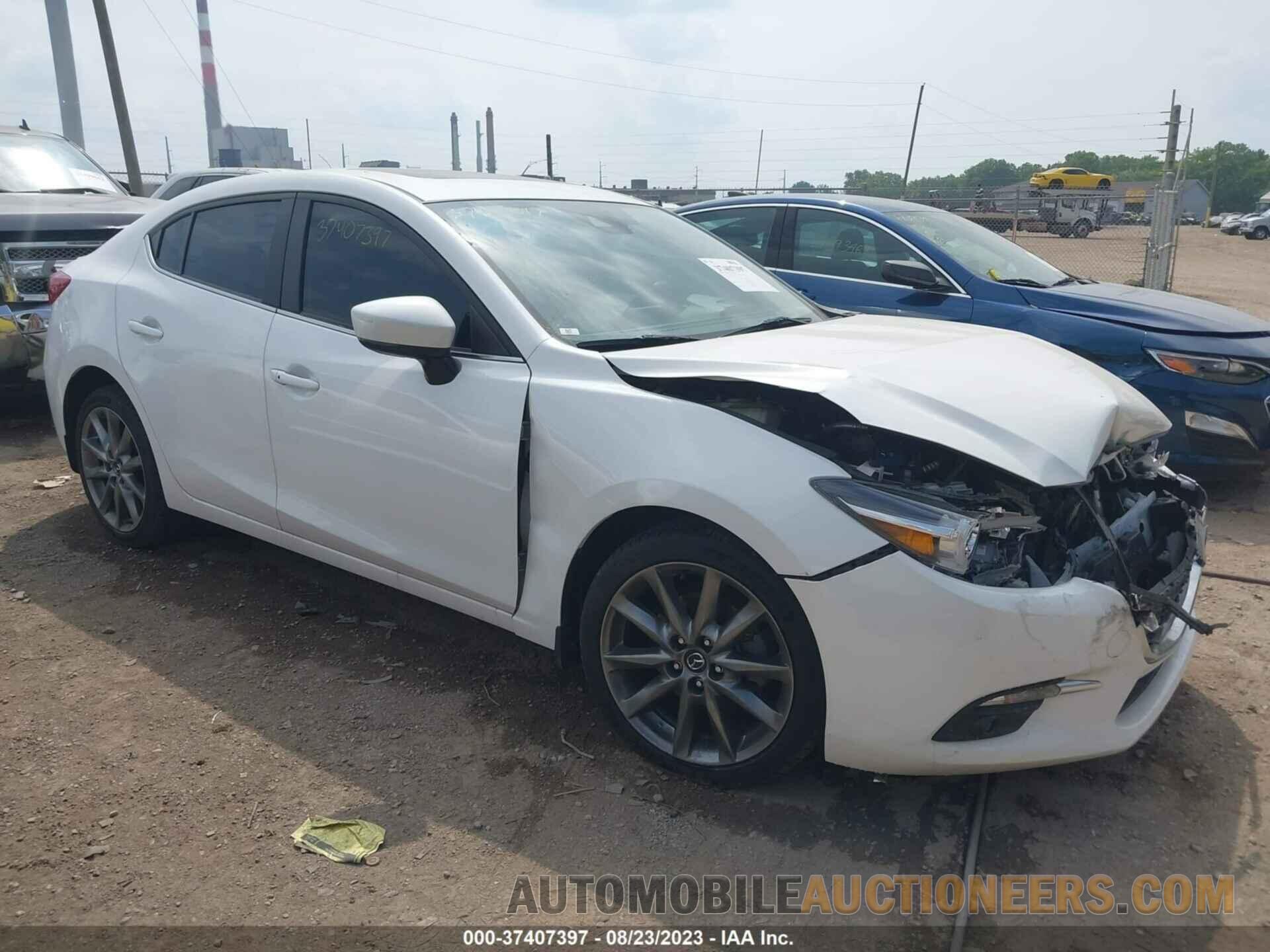 3MZBN1W35JM240223 MAZDA MAZDA3 4-DOOR 2018