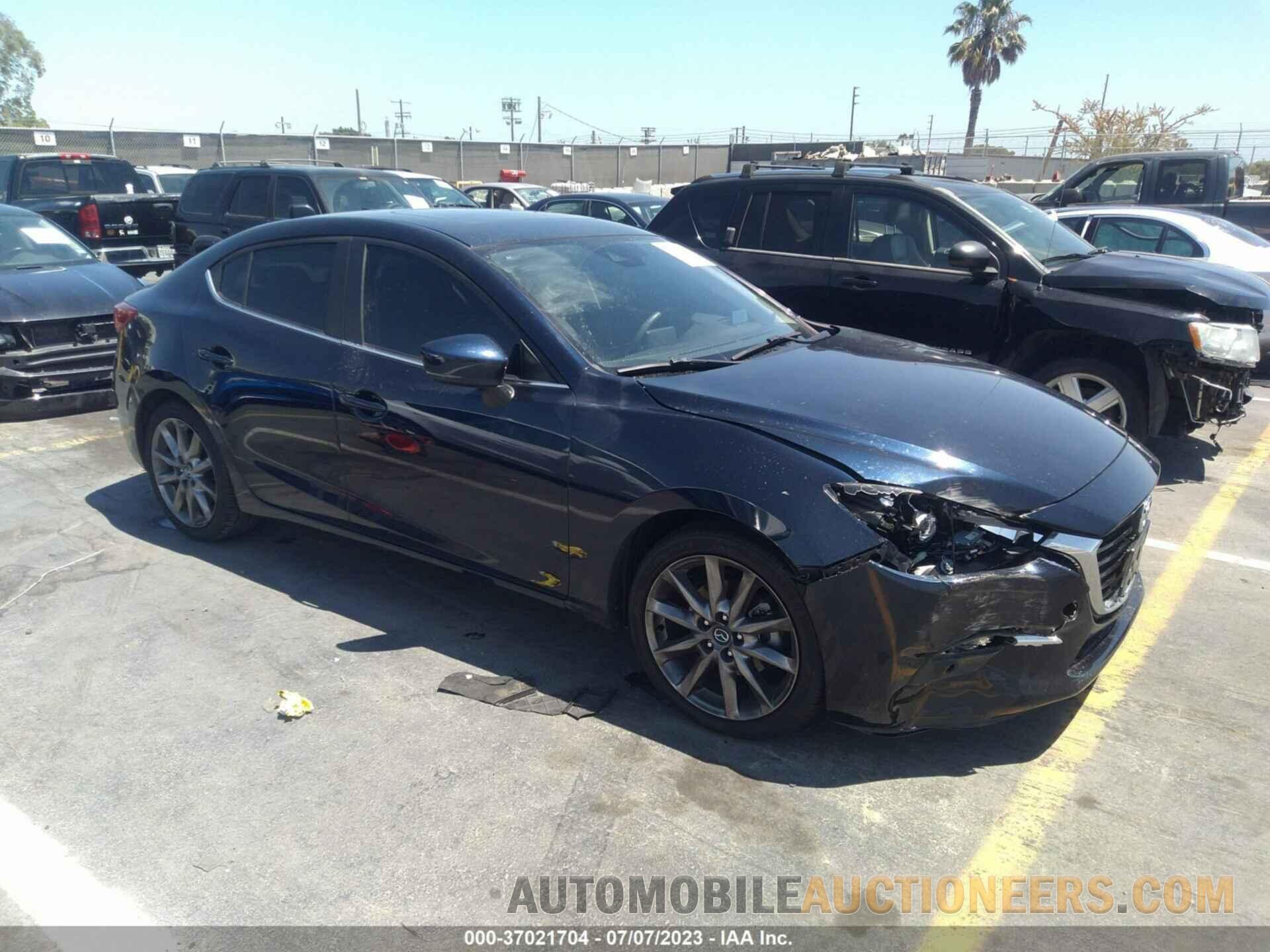 3MZBN1W36JM158680 MAZDA MAZDA3 4-DOOR 2018