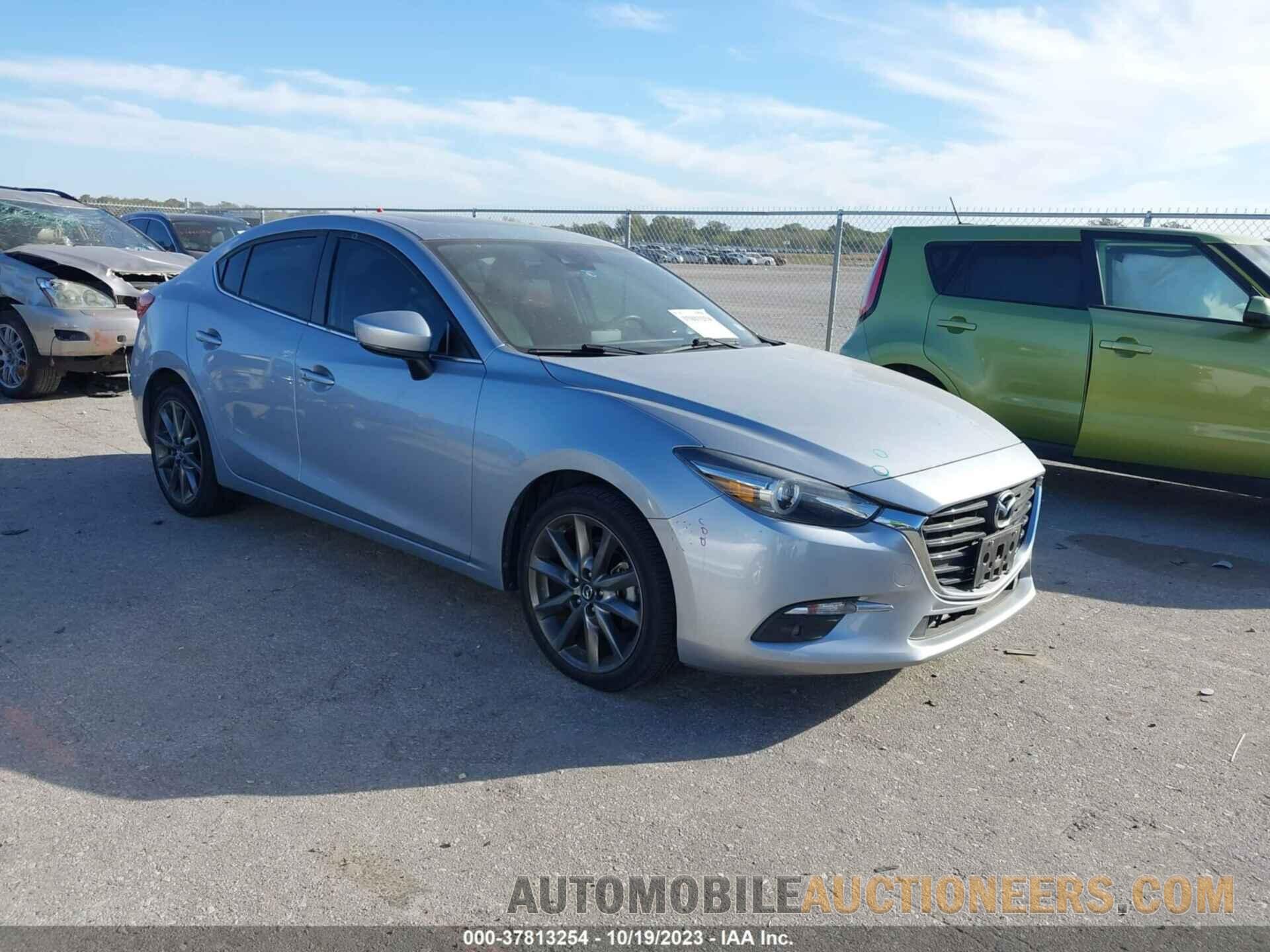 3MZBN1W37JM160132 MAZDA MAZDA3 4-DOOR 2018