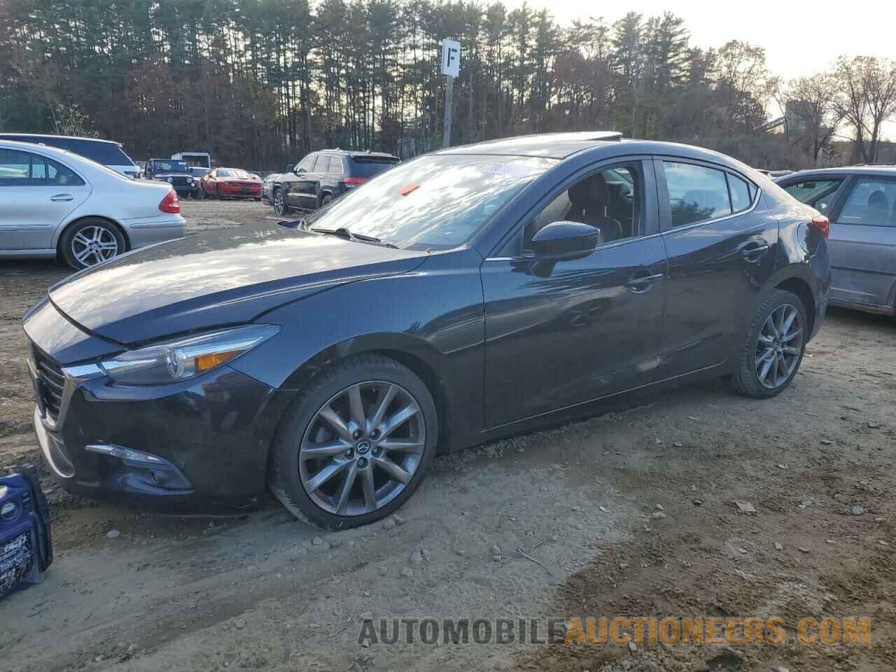 3MZBN1W37JM202749 MAZDA 3 2018