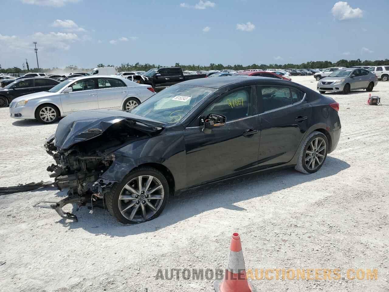 3MZBN1W38JM166019 MAZDA 3 2018