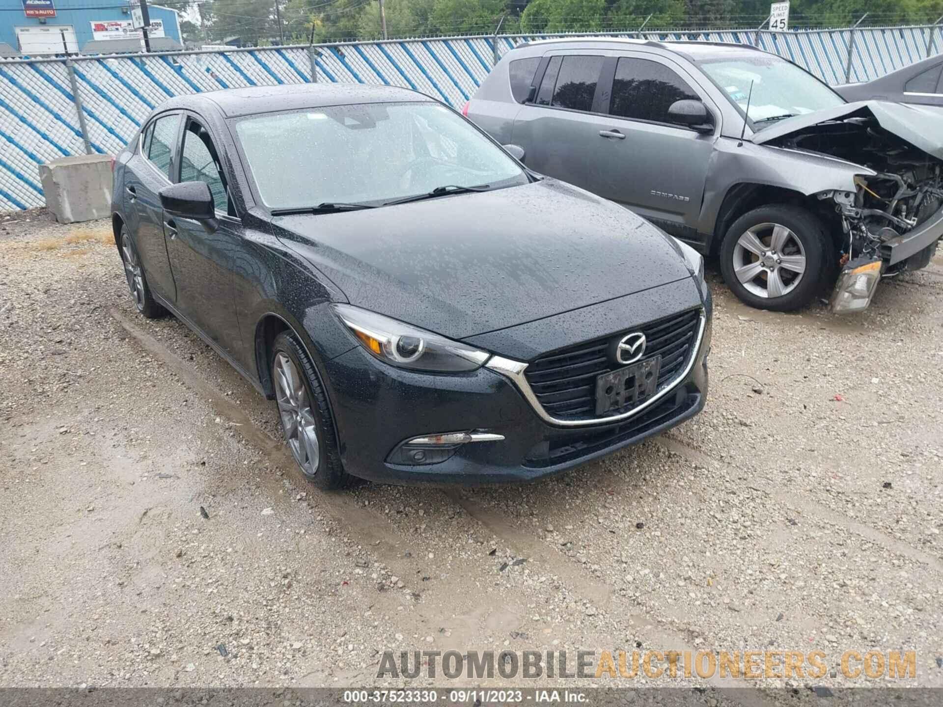 3MZBN1W39JM205300 MAZDA MAZDA3 4-DOOR 2018