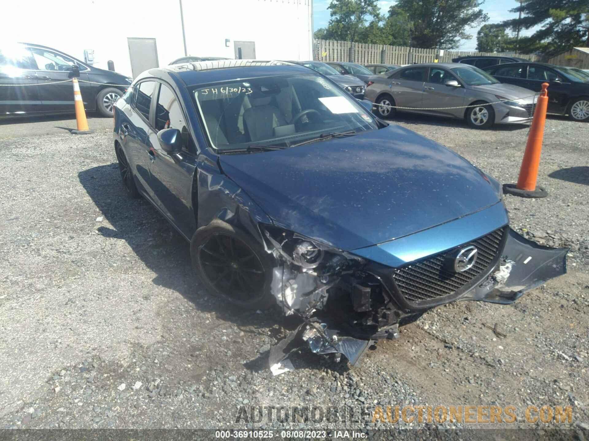 3MZBN1W39JM242640 MAZDA MAZDA3 4-DOOR 2018